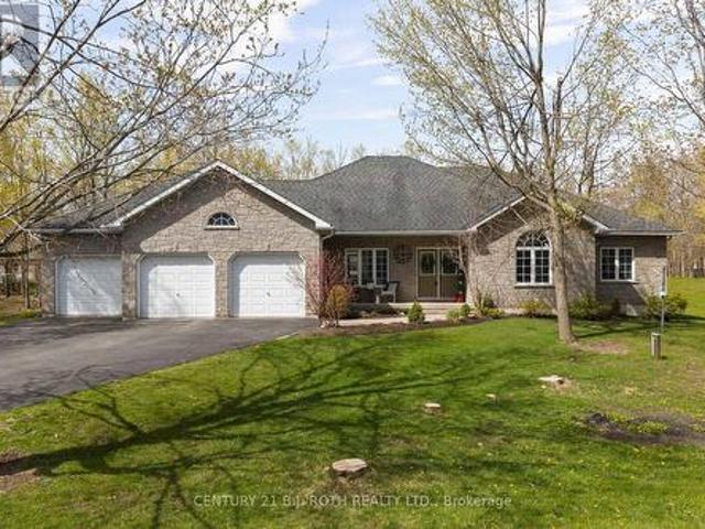 6 Hemlock Crescent, Oro Medonte, ON, L0L 2L0 house for sale | Listing ID S13143 | Royal LePage