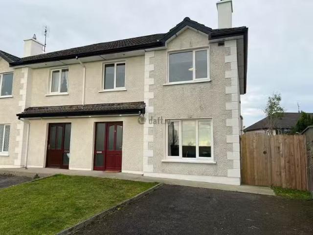 6 Highland Park, Kilkelly, Co. Mayo is for rent
