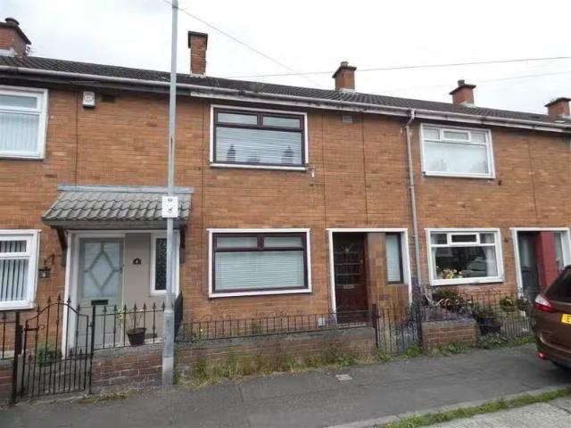 6 Hillfoot Street
