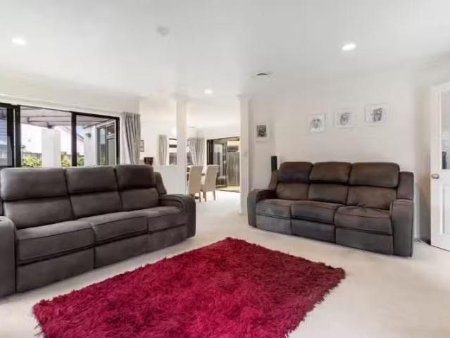 6 Hinemarama Close, Papamoa, Tauranga