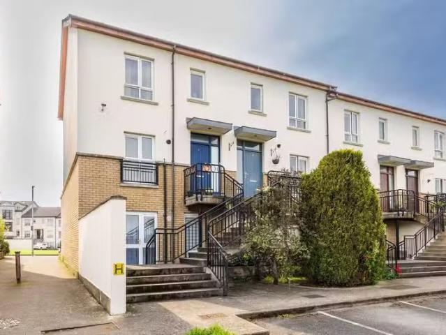 6 Jugback Terrace, Swords, Co. Dublin, K67PD65 is for sale