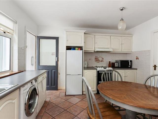 6 Johnstown Park, Glasnevin, Dublin 11 DNG Phibsboro 4935 MyHome. Ie Residential