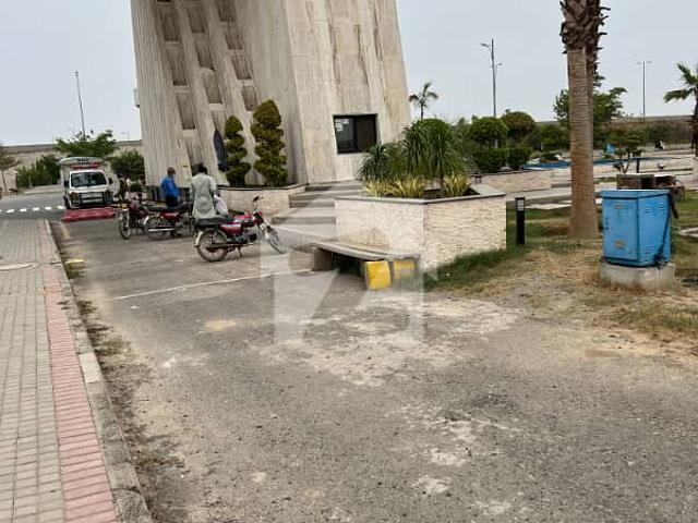 6 Kanal Pure Golf Facing A Truly One Of A Kind Opportunity Block D & A House Is Contracting Here Direct Access From Askari 11