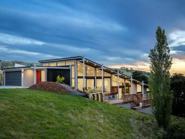 6 Kapuka Lane, Kennedys Bush, NZ 8025 House for Sale