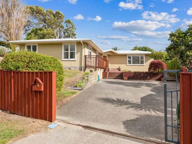 6 Kokako Road, Otaihanga, Kapiti Coast For Sale