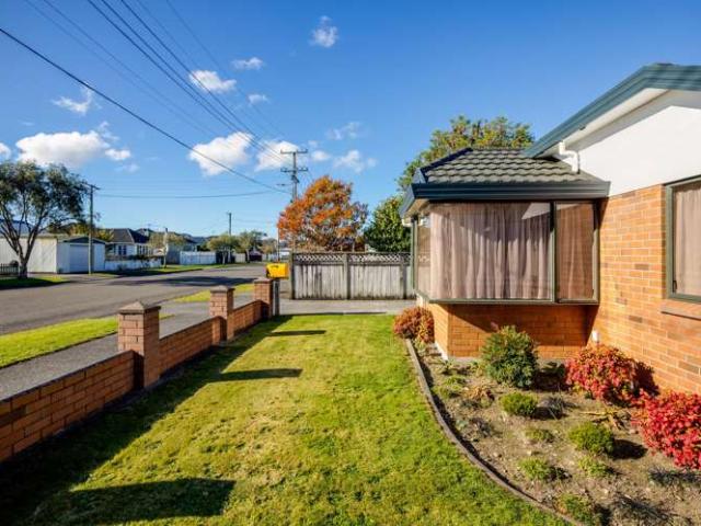 6 Kowhai Avenue, Ebdentown, Upper Hutt City