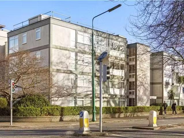 6 Lynton Court Merrion Road Ballsbridge Dublin 4, Ballsbridge.