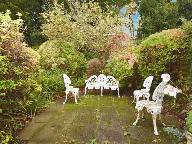 6 Lime Trees Road, Maryborough Estate, Douglas, Cork Behan Irwin & Gosling 4838 MyHome. Ie Residential