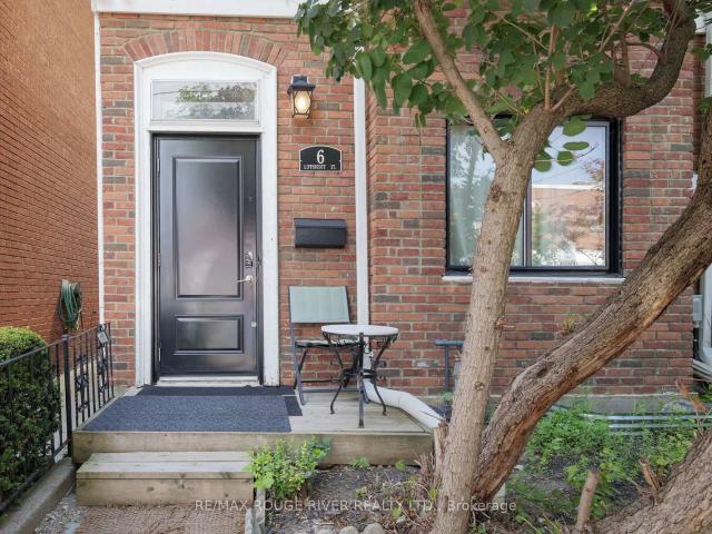 6 Lippincott St Street, Toronto | 2Beds/2Bath, Townhouse, $3,300/mo | Condos. Ca