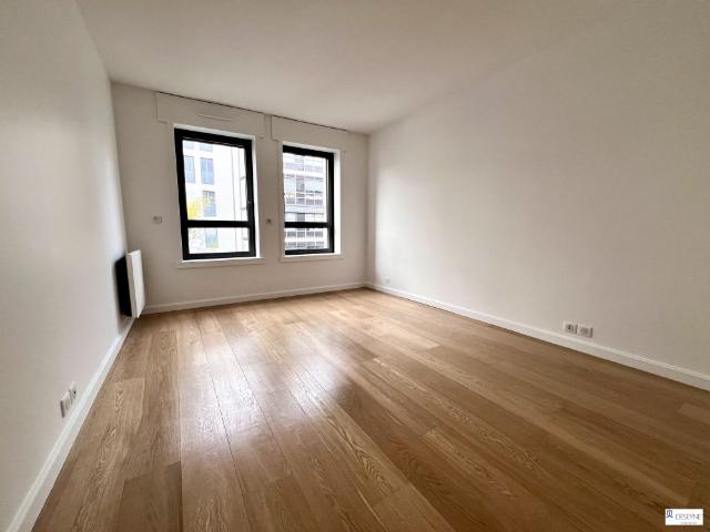 6 pièces vide refait à neuf + terrasse + 1 parking + cave