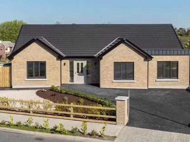 6 Pine Crescent, Drumgola Wood, Cavan, Co. Cavan, H12Y8C3 is f.