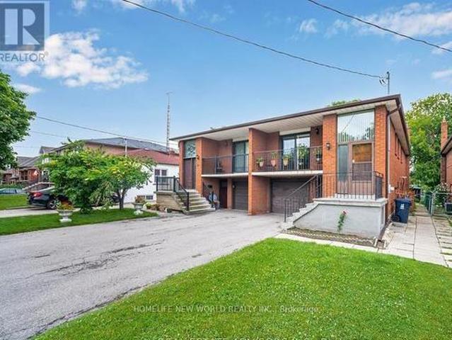 6 Privet Road, Toronto, ON, M3M 1C1 house for sale | Listing ID W13694 | Royal LePage
