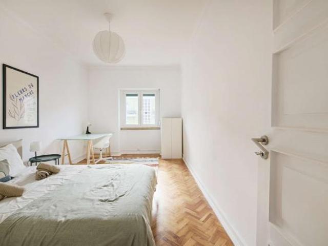 6 quarto, Lisbon Lisbon 1700 227 LS84497415