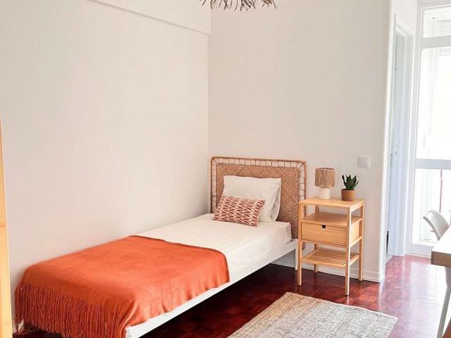 6 quarto, Lisbon Lisbon 1800 166 LS86973816
