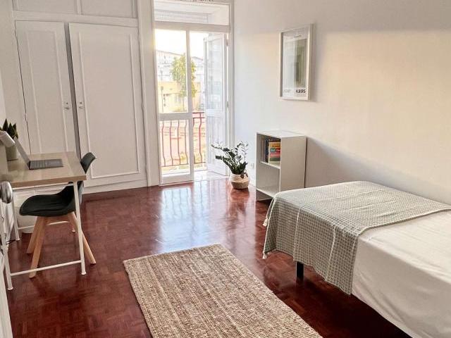 6 quarto, Lisbon Lisbon 1800 166 LS86973818