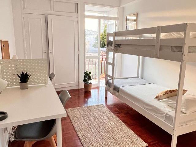 6 quarto, Lisbon Lisbon 1800 166 LS86973819