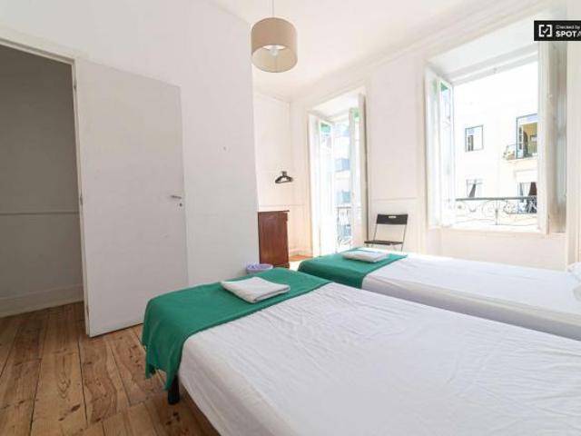 6 quarto, Lisbon Lisbon 1000 033 LS54274572