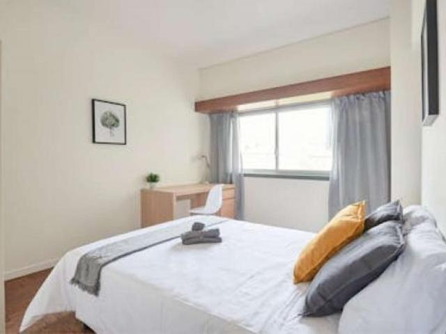 6 quarto, Lisbon Lisbon 1000 286 LS86892875