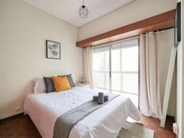 6 quarto, Lisbon Lisbon 1000 286 LS86892878