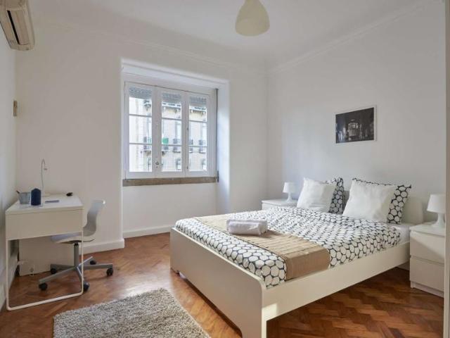 6 quarto, lisbon lisbon 1150 108 100216602