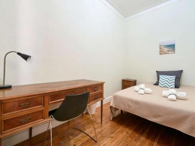 6 quarto, Lisbon Lisbon 1150 323 LS80988285