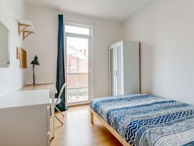 6 quarto, Lisbon Lisbon 1170 079 LS79079538
