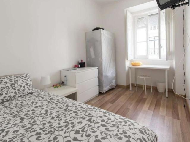6 quarto, lisbon lisbon 1170 114 100218035