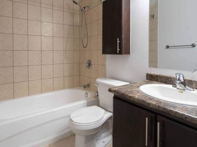 6 Radisson 1 Bedroom Apartment for Rent at 6 Rue Radisson, Gatineau, QC J8Z 1T7 Hull/Quartier de I'Oree du Parc