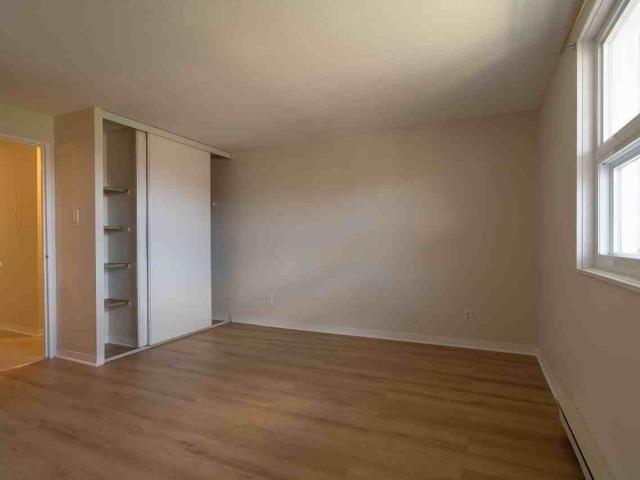 6 Radisson 2 Bedroom Apartment for Rent at 6 Rue Radisson, Gatineau, QC J8Z 1T7 Hull/Quartier de I'Oree du Parc