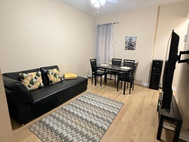 6 Ray Avenue, York | 2Beds/2Bath, Townhouse, $2,400/mo | Condos. Ca