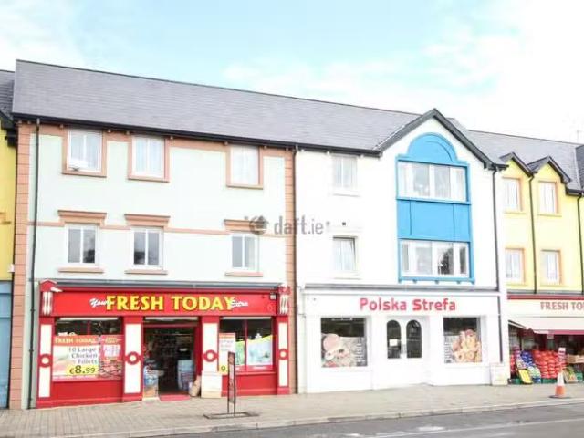 6 Riverview, Landmark Court, Carrick on Shannon, Co. Leitrim i.