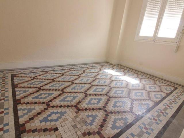 6 room luxury Flat for rent in Valencia, Spain