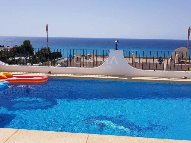 6 room luxury House for rent in Villajoyosa, Valencia