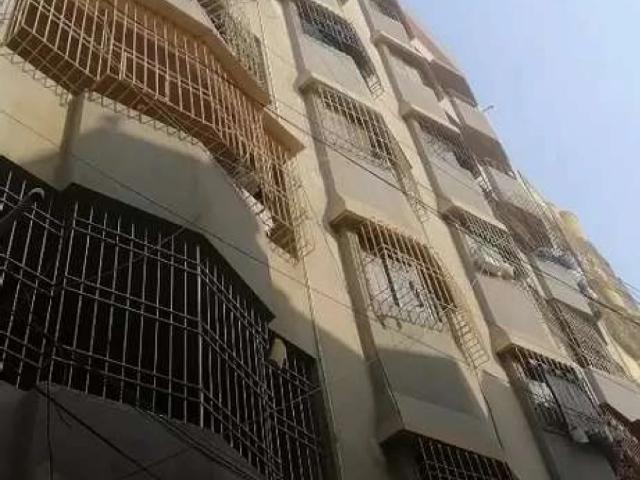 6 rooms 4 rooms n 2 rooms flatDehli Colony opposite to Clifton block 8 Karachi Delhi Colony ID 25159