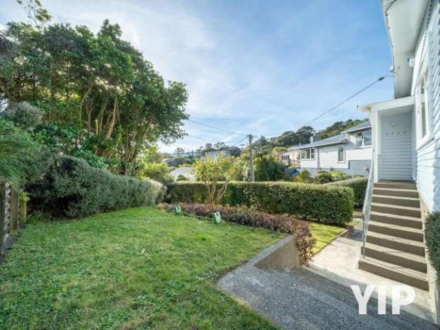 6 Royston Way, Newlands, Wellington City