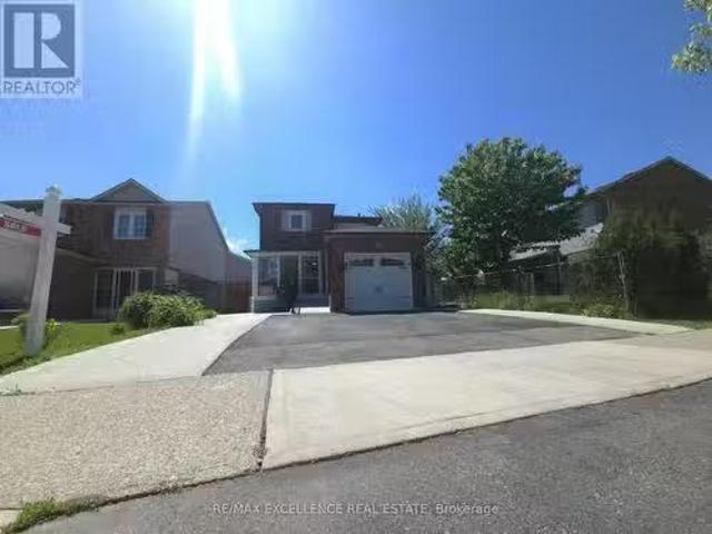 6 Stalbridge Avenue, Brampton, ON, L6Y 4H1 house for sale L.