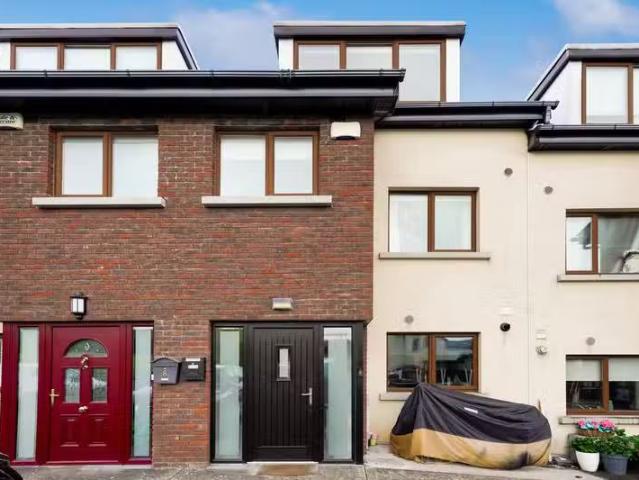 6 Slade Castle Wood, Saggart, Co. Dublin is for sale