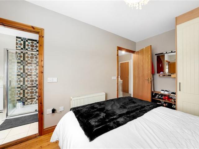 6 Slade Castle Wood, Saggart, Co. Dublin Ray Cooke Auctioneers Talllaght 4914 MyHome. Ie Residential