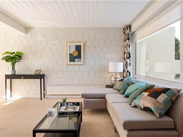 6 South Park, Foxrock, Co. Dublin Savills Residential & Country Agency 4838 MyHome. Ie Residential