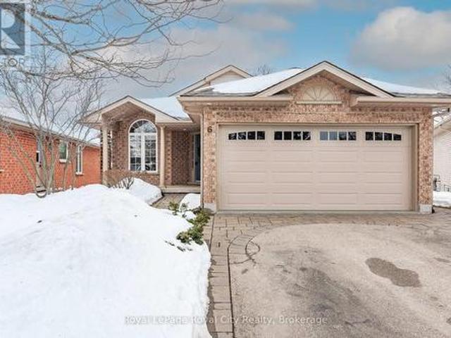 6 Sparling Court, Guelph Kortright East, ON, N1L 1H6 house for sale | Listing ID X11990 | Royal LePage