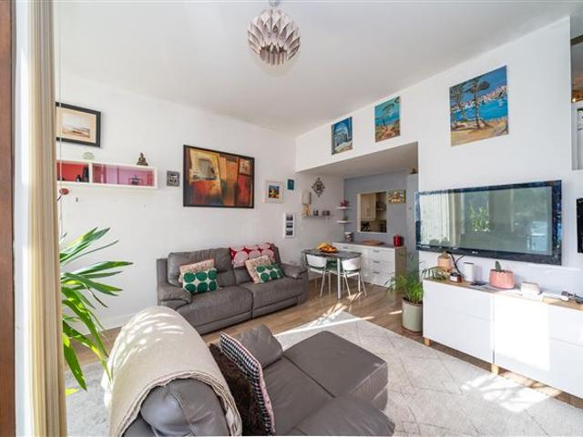 6 Tyrconnell Place, Inchicore, Dublin 8 Brock DeLappe Estate Agents 4908 MyHome. Ie Residential