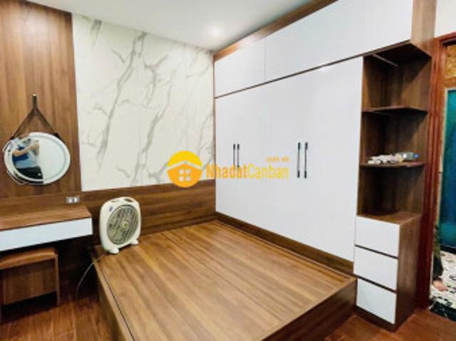 6 tầng thang máy, nhà riêng, 5 phòng khép kín giá 10.2 tỷ