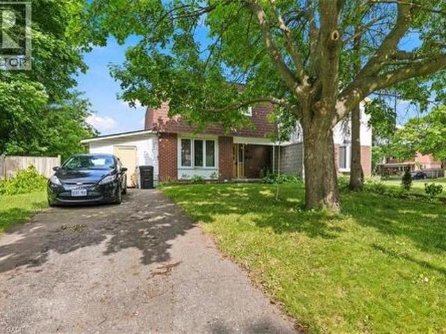 6 Tamarack Court, Cambridge, ON, N3C 3A8 house for sale | Listing ID 40835 | Royal LePage