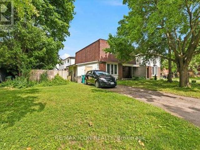 6 Tamarack Court, Cambridge, ON, N3C 3A8 house for sale | Listing ID X13532 | Royal LePage