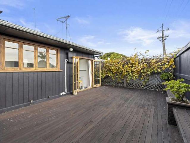 6 Te Hutewai Road, Raglan, Waikato