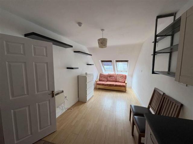6 The Archway, Maiden Street, Newcastle West, Limerick REA Dooley Group 4946 MyHome. Ie Residential