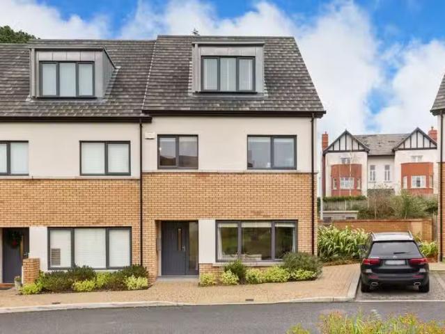 6 The Avenue, Carrickmines Green, Carrickmines, Dublin 18, D18.