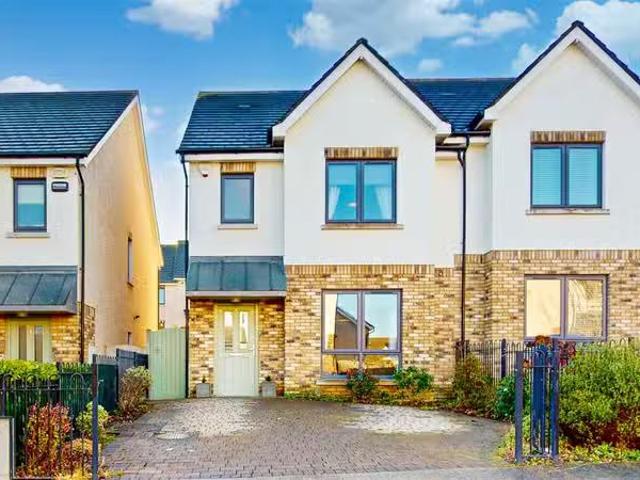 6 The Green, Miller's Glen Large Converted Attic, Swords, Co.