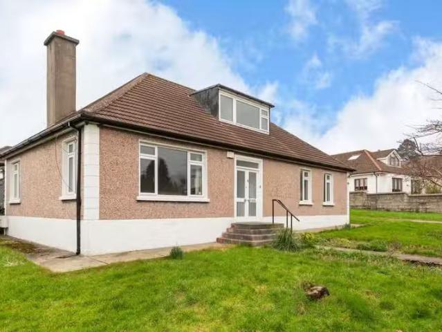 6 Wilson Crescent, Mount Merrion, Co. Dublin, A94E4X0 is for s.