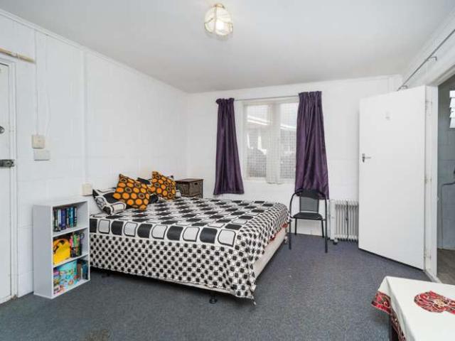 6 Wincanton Place, Awapuni, Palmerston North City